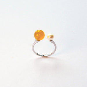 Pearl and Yellow Agate sterling silver ring – artisan UK jewellery for balance and positivity.