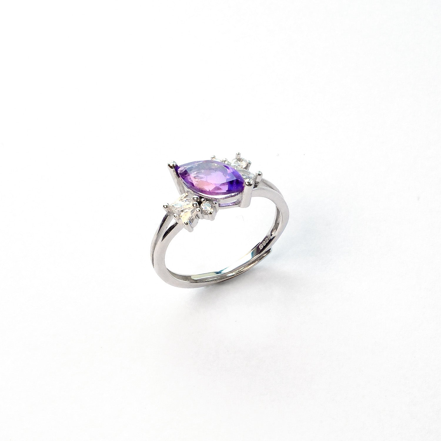 Leaf-shaped amethyst sterling silver ring symbolising spiritual growth in meditation