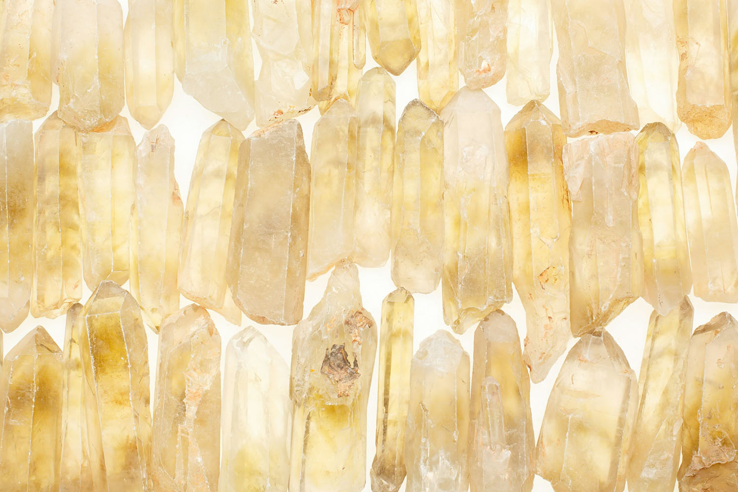 Citrine Crystal Meaning: Abundance, Confidence and Everyday Energy