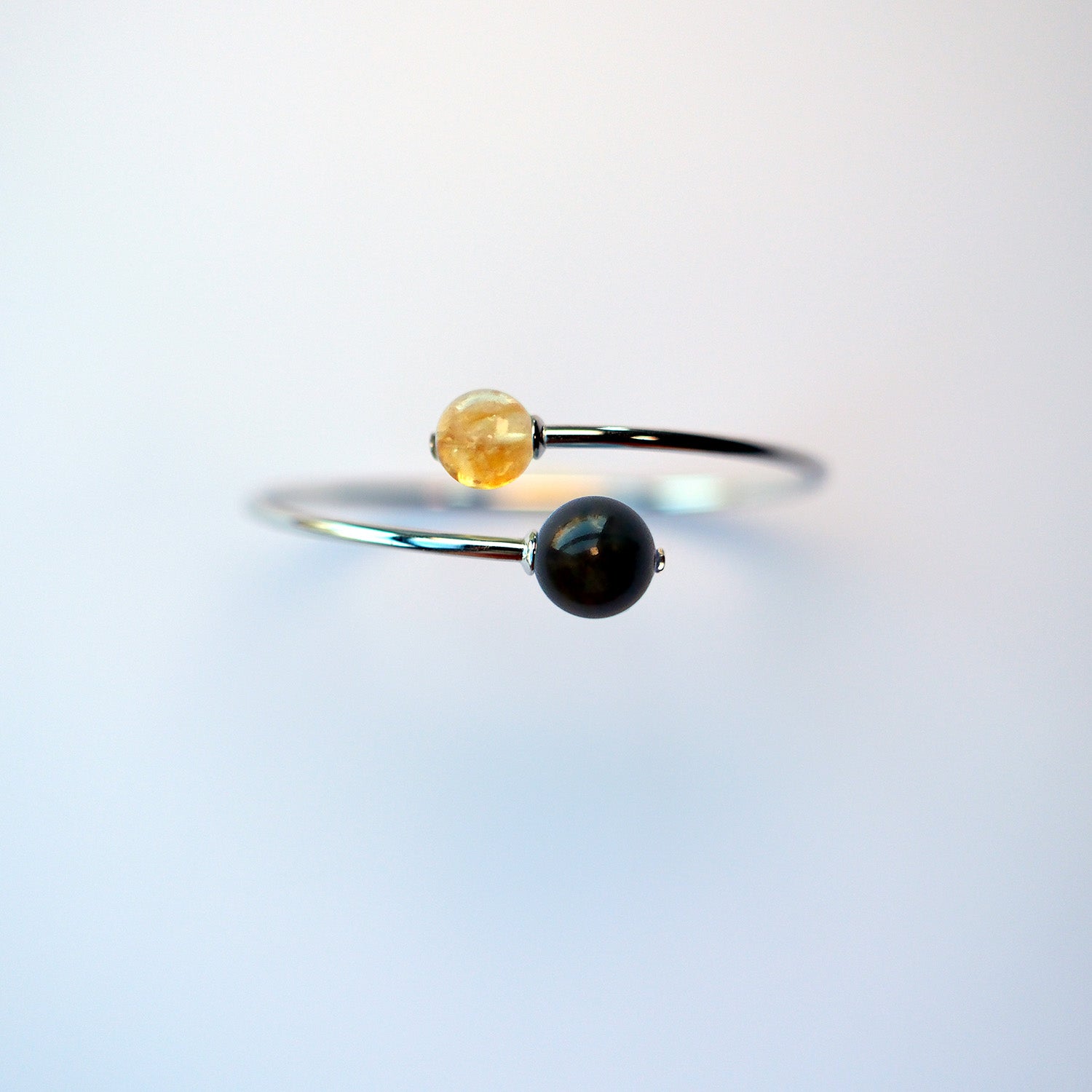 Crystal bracelet for wealth and shielding – Double Star Collection.