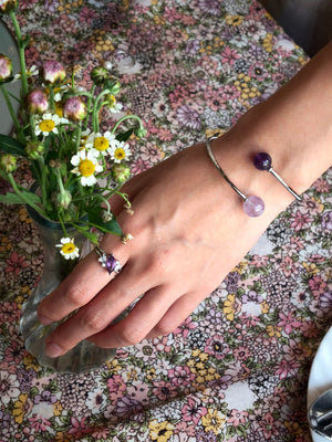 Double Star bracelet with two shades of purple gemstones – perfect for meditation and mindfulness.