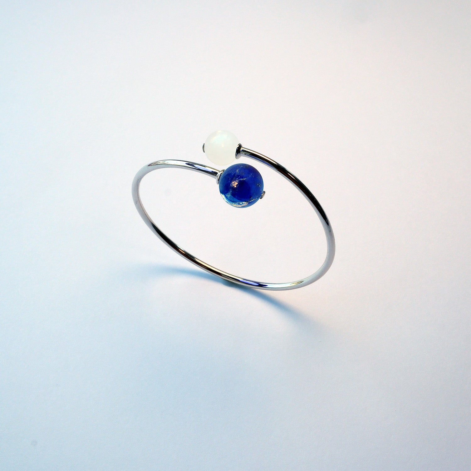 Lapis Lazuli and Moonstone sterling silver bracelet – handmade UK jewellery for wisdom.