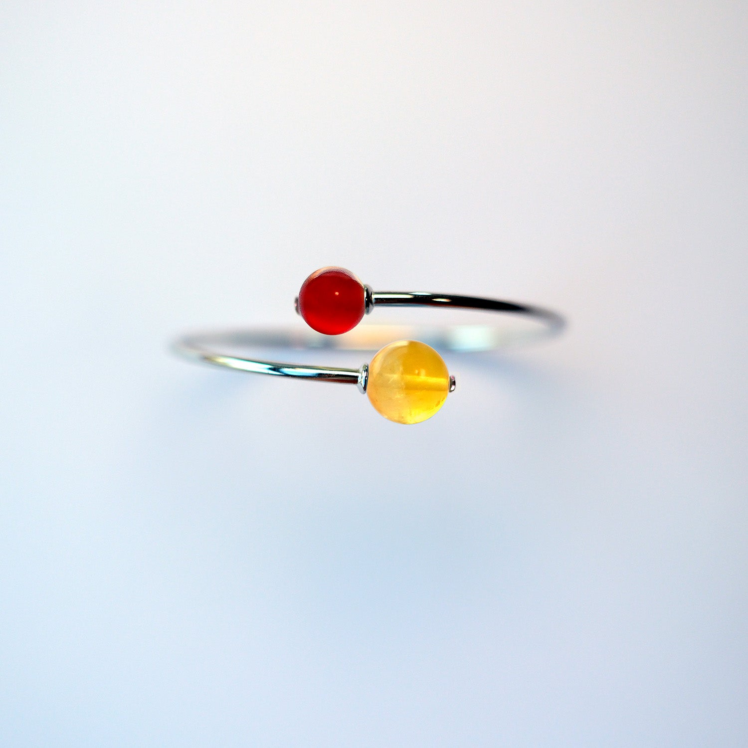 UK artisan bracelet – empowering design for career milestones.