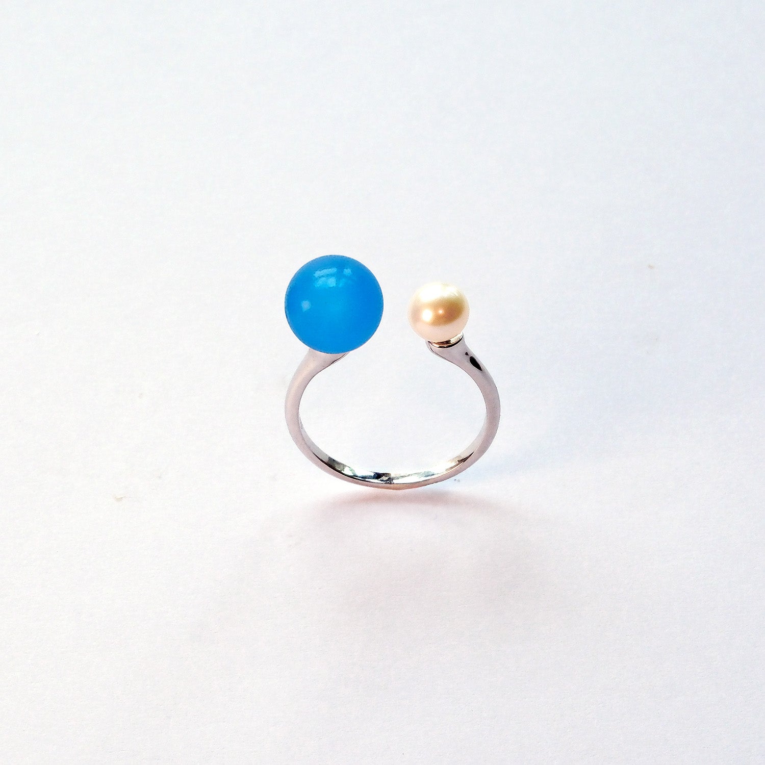 Pearl and Blue Agate sterling silver ring – calming UK artisan crystal jewellery.