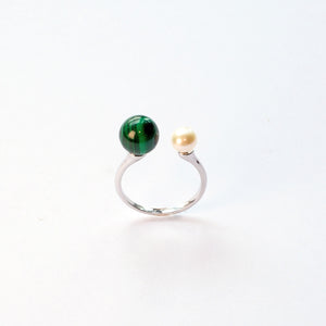 Pearl and Malachite sterling silver ring – handmade UK jewellery for transformation and protection.