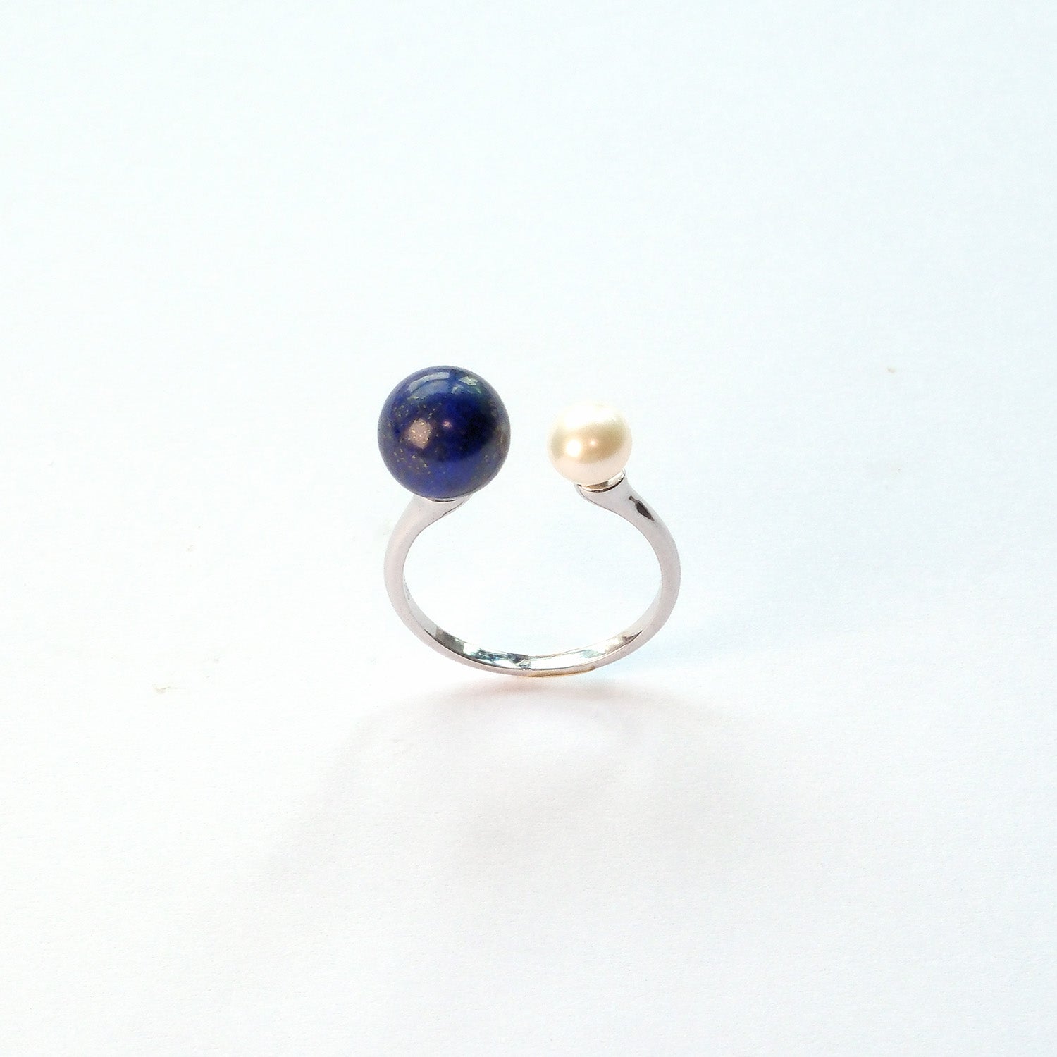 Pearl and Lapis Lazuli sterling silver ring – UK artisan ring for wisdom and guidance.
