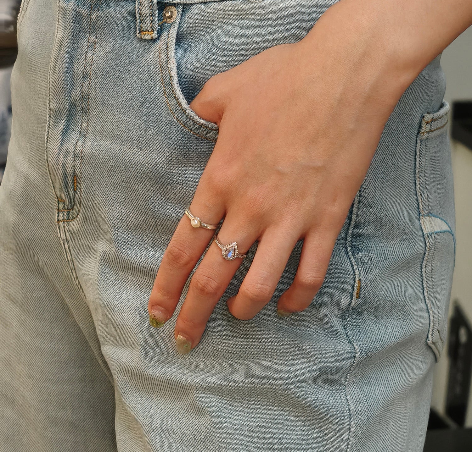 Women’s crystal moonstone ring – perfect for gifting at holidays or birthdays