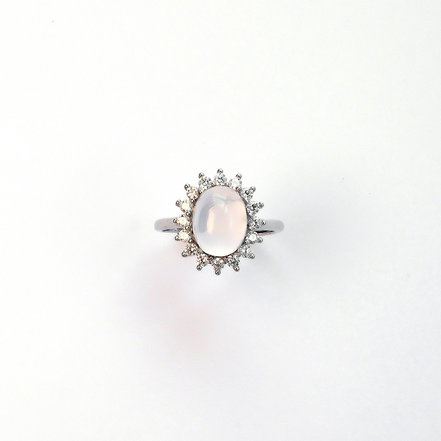 Women’s rose quartz silver ring, perfect gift for Valentine’s Day or anniversaries
